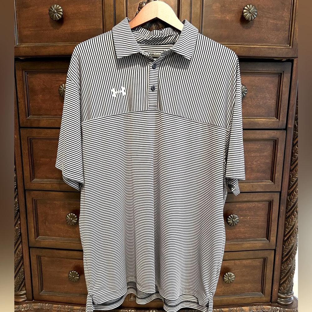 2XL Under Armour Polo. Grey & Navy Stripes. Never worn. Perfect condition.